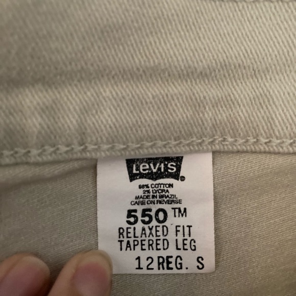 Vintage 90’s Levi’s 550 Relaxed Fit Tapered High Waist Ecru Khaki Beige Jeans - Picture 5 of 5